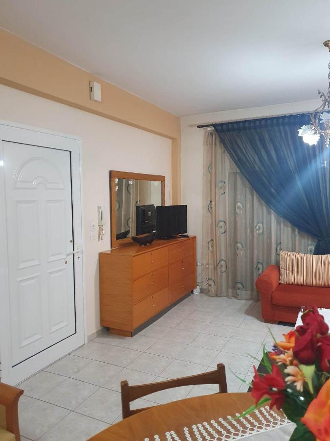 Elle Apartment By Alp Hospitality Services Nea Kallikrateia Dış mekan fotoğraf