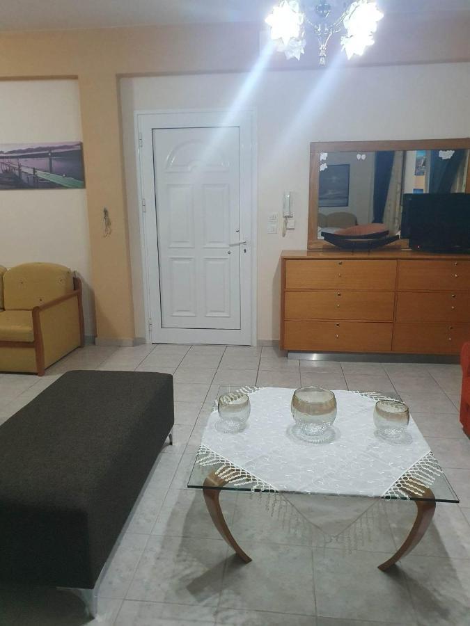Elle Apartment By Alp Hospitality Services Nea Kallikrateia Dış mekan fotoğraf